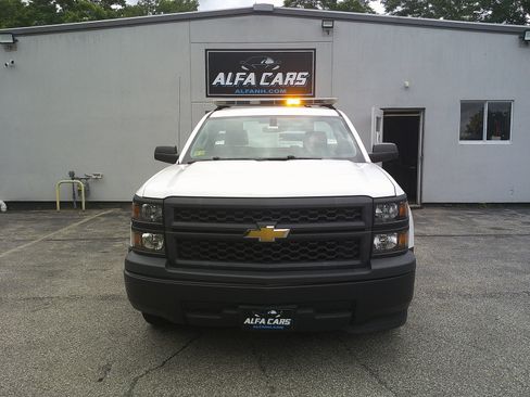 Used 2014 Chevrolet Silverado 1500 W/T RWD image 2