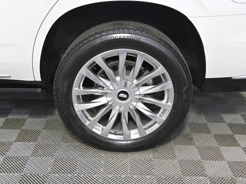 Used 2021 Cadillac Escalade Premium Luxury w/ Driver Assist Tech Package AWD/4WD image 21