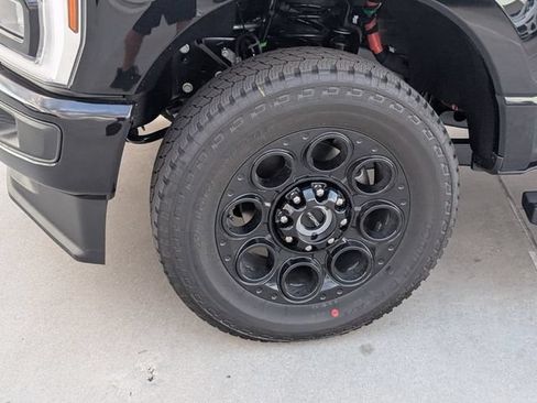 New 2026 Ford F250 XLT w/ XLT Premium Package AWD/4WD image 5
