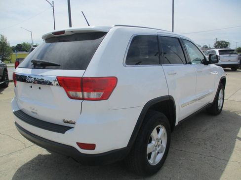 Used 2013 Jeep Grand Cherokee Laredo AWD/4WD image 6