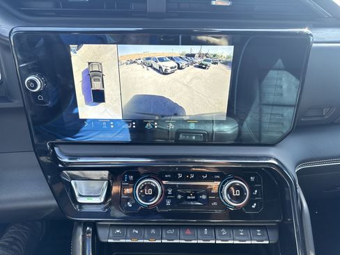 Used 2023 GMC Sierra 1500 AT4X image 20