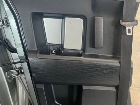 Used 2012 Toyota FJ Cruiser 4WD image 20