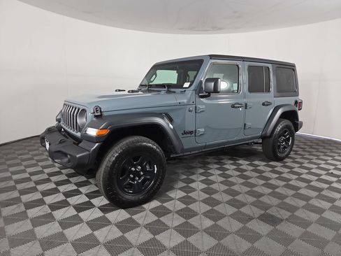 Used 2026 Jeep Wrangler Unlimited Sport AWD/4WD image 8
