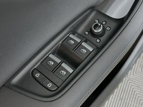 Used 2025 Audi Q7 3.0T Premium Plus image 18