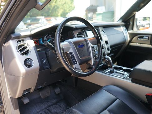 Used 2016 Ford Expedition Limited AWD/4WD image 15