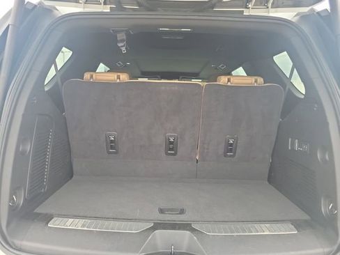 Used 2024 Chevrolet Tahoe Premier image 11