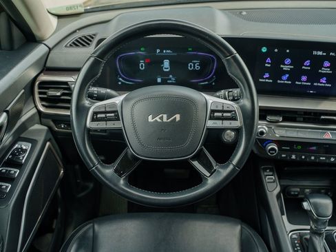 Used 2025 Kia Telluride S AWD/4WD image 27