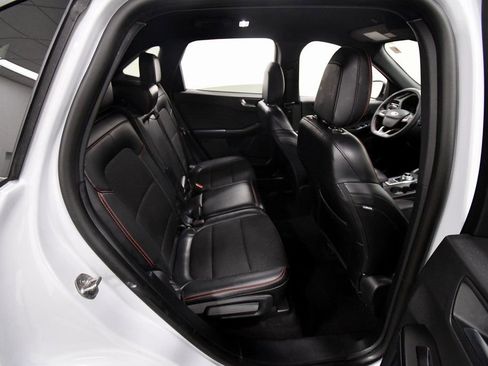 Used 2025 Ford Escape ST-Line Select image 18