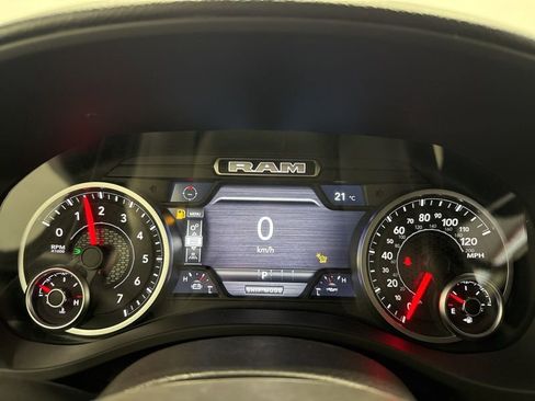 New 2026 RAM 1500 Express AWD/4WD image 27
