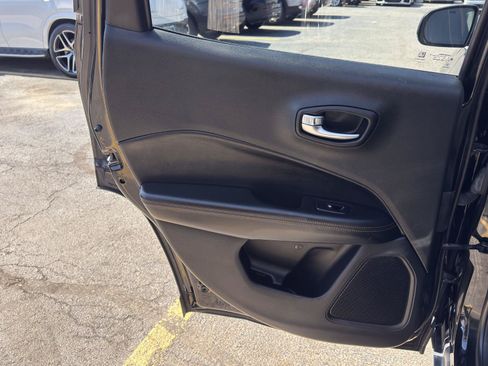 Used 2019 Jeep Compass Limited AWD/4WD image 25