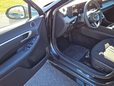 New 2026 Hyundai Sonata SEL image 9
