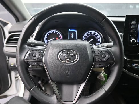 Used 2024 Toyota Camry SE FWD image 7