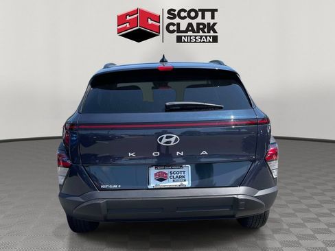 Used 2024 Hyundai Kona SEL AWD/4WD image 5