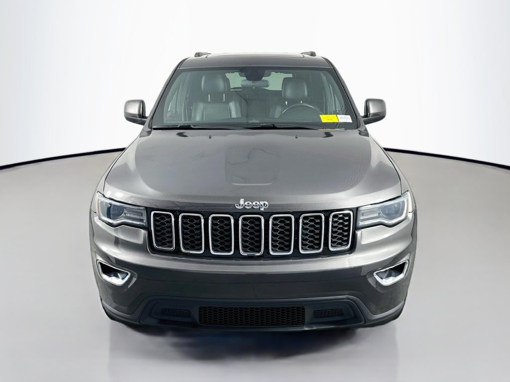 Used 2021 Jeep Grand Cherokee Laredo X AWD/4WD image 2