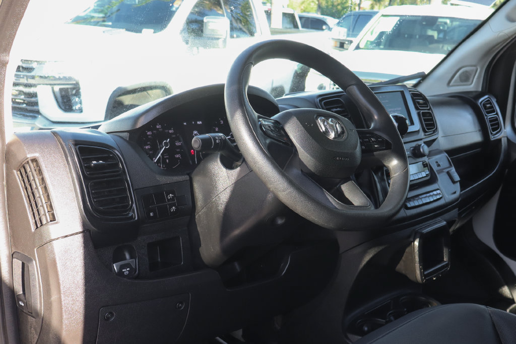 Used 2025 RAM ProMaster 2500 w/ Convenience Group FWD image 22