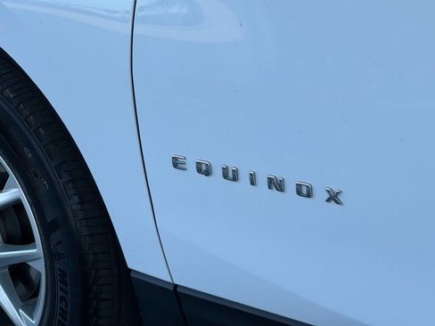 Used 2023 Chevrolet Equinox LS FWD image 4
