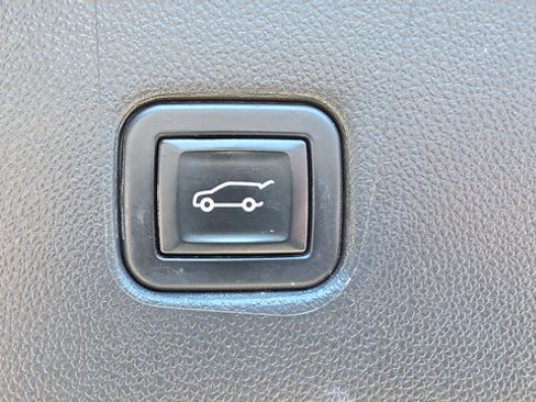 Used 2021 Chevrolet Blazer RS w/ Enhanced Convenience Package AWD/4WD image 29