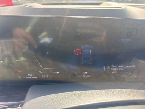 Used 2024 BMW X7 xDrive40i w/ Parking Assistance Package image 10