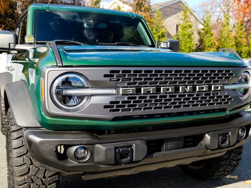 Used 2022 Ford Bronco Badlands w/ Sasquatch Package AWD/4WD image 10