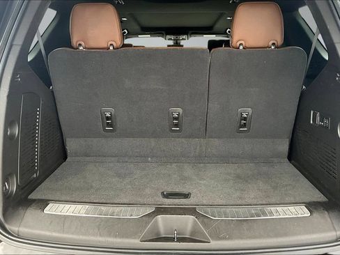 Used 2021 Chevrolet Tahoe High Country RWD image 7