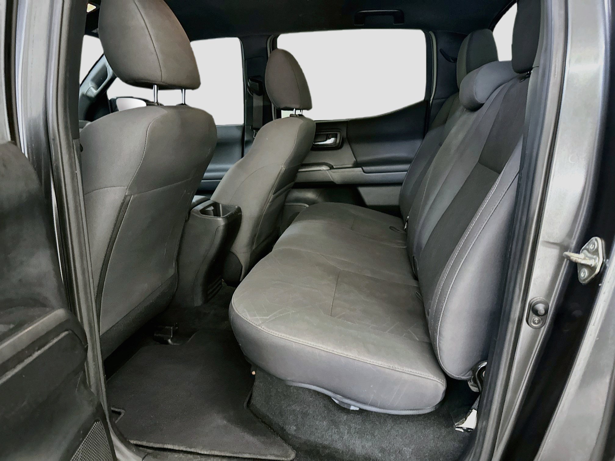 Used 2019 Toyota Tacoma TRD Off-Road AWD/4WD image 29