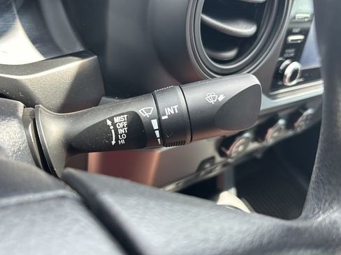 Used 2022 Toyota Tacoma SR RWD image 22
