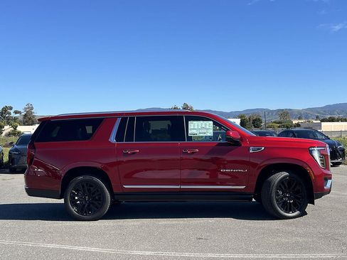 New 2026 GMC Yukon XL Denali w/ Denali Reserve Package AWD/4WD image 2