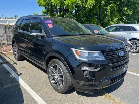 Used 2018 Ford Explorer Sport w/ Equipment Group 401A AWD/4WD image 4