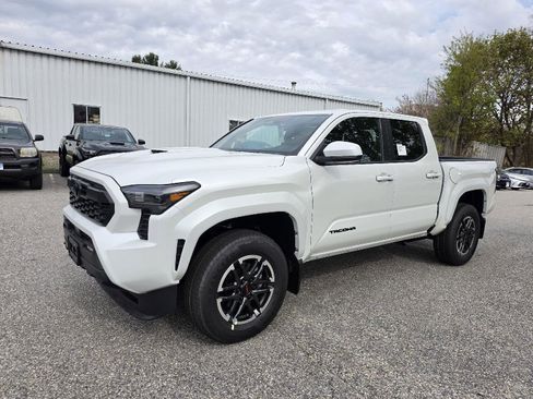 New 2026 Toyota Tacoma TRD Sport AWD/4WD image 7
