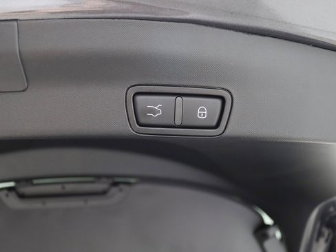 Used 2022 Alfa Romeo Stelvio Veloce image 36