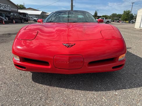 Used 1997 Chevrolet Corvette Coupe w/ Performance Handling Pkg image 8
