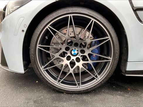 Used 2018 BMW M4 Coupe image 12
