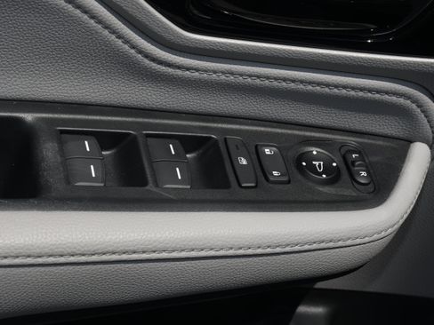 Used 2024 Honda Odyssey Touring image 11
