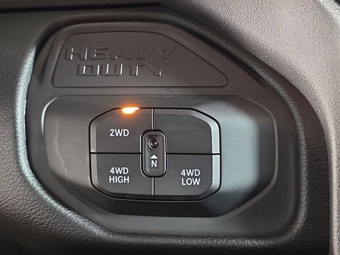 Certified 2026 RAM 2500 Big Horn AWD/4WD image 23