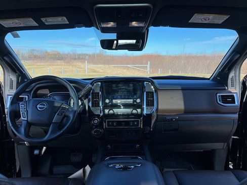 Used 2024 Nissan Titan Platinum Reserve w/ Moonroof Package image 23