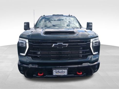 Used 2026 Chevrolet Silverado 2500 LTZ w/ LTZ Plus Package AWD/4WD image 10