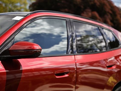 New 2026 BMW X3 xDrive30i w/ Premium Package AWD/4WD image 4