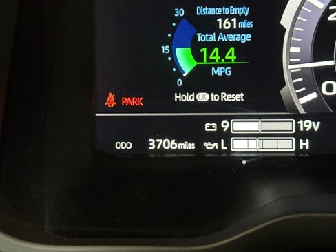 Used 2025 Toyota Tundra Limited AWD/4WD image 10