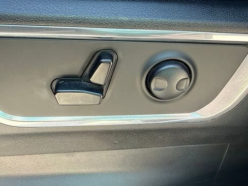 Used 2024 RAM 1500 Laramie RWD image 18