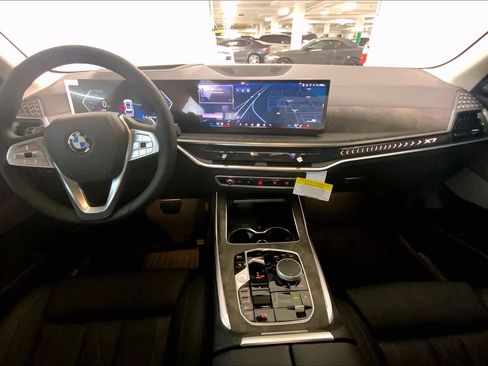New 2026 BMW X7 xDrive40i image 5