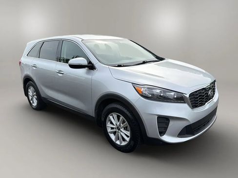 Used 2019 Kia Sorento L image 3