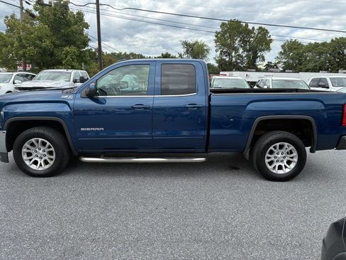 Used 2018 GMC Sierra 1500 SLE w/ SLE Value Package AWD/4WD image 6