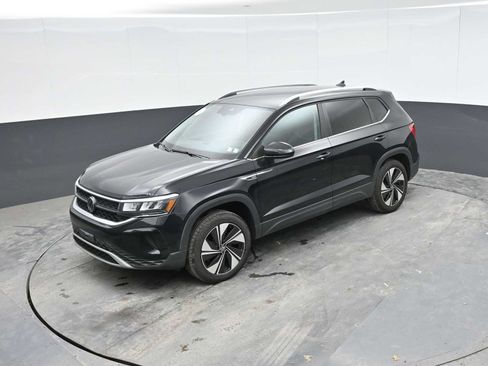Used 2024 Volkswagen Taos SE AWD/4WD image 15