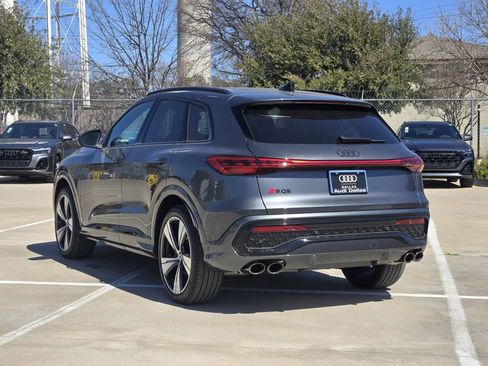 New 2025 Audi SQ5 Premium Plus image 11