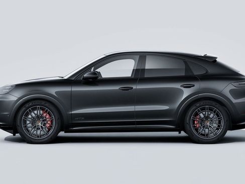 New 2026 Porsche Cayenne GTS image 2