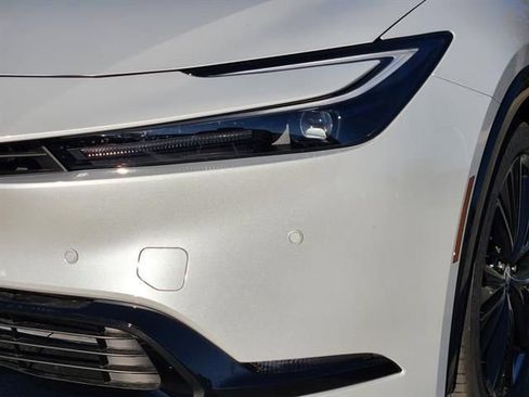 New 2026 Toyota Prius Plug-In Hybrid FWD image 5