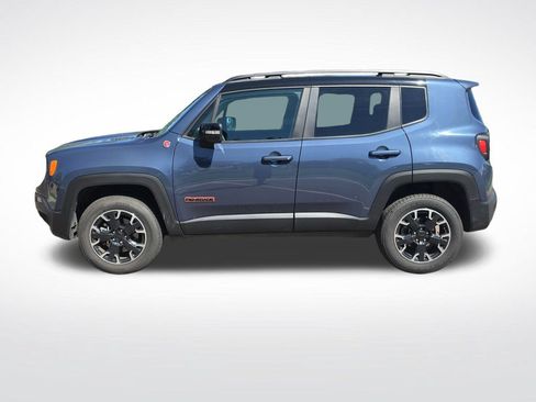Used 2023 Jeep Renegade Trailhawk AWD/4WD image 2