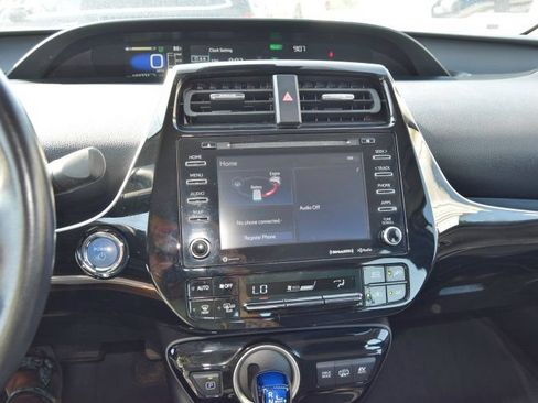 Used 2020 Toyota Prius Prime LE FWD image 27