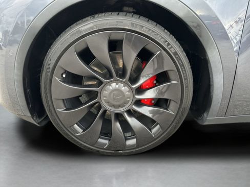Used 2022 Tesla Model Y Performance AWD/4WD image 27