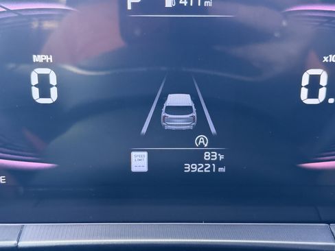 Certified 2023 Kia Telluride S image 33